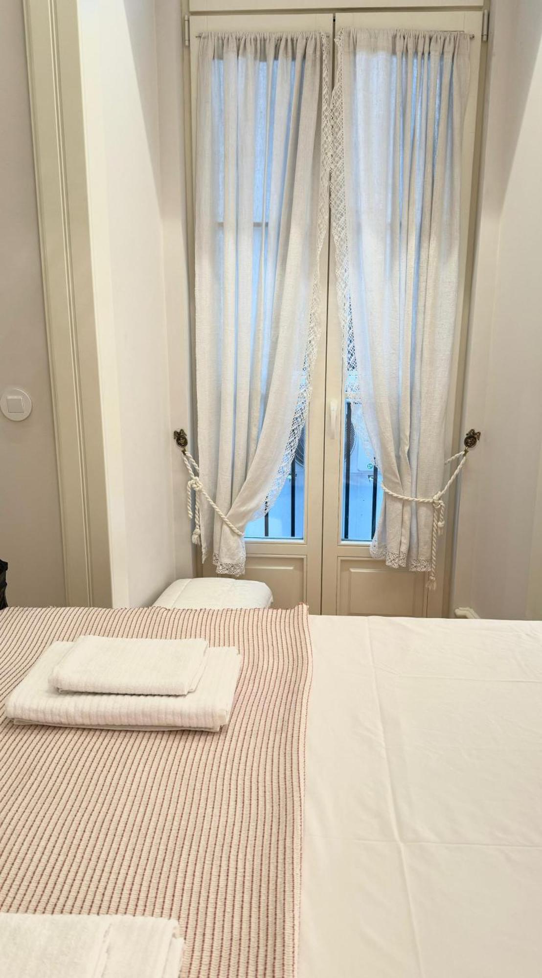 Quarto Com Banheiro Privativo Na Baixa Lisboa Exterior foto